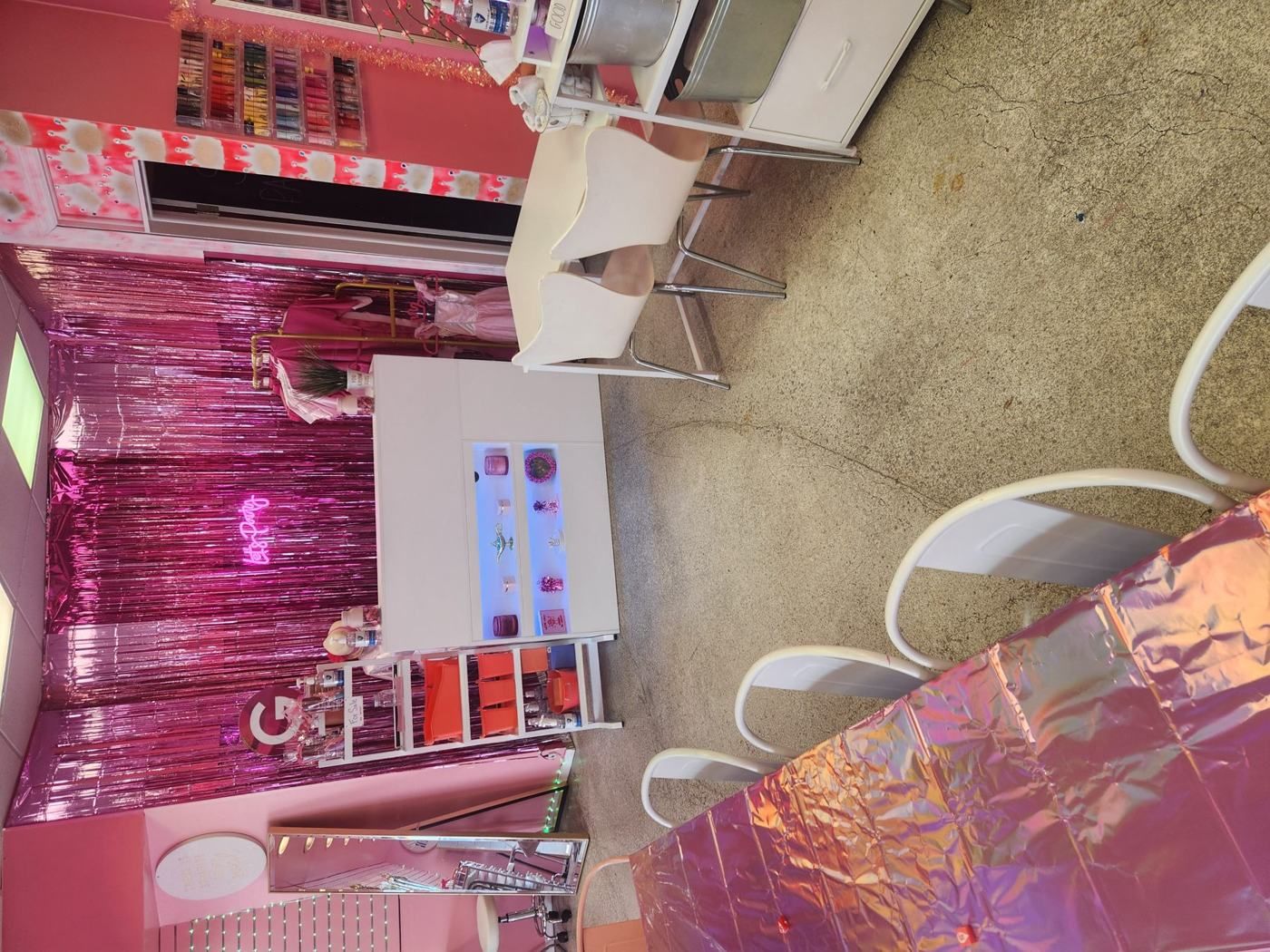 Full view party space